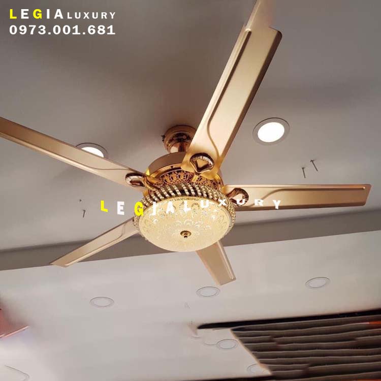 Quạt trần cổ điển LGFAN815T top