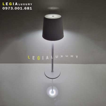  Đèn Bàn Cảm Ứng DB060T