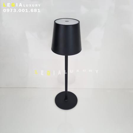 Đèn Bàn Cảm Ứng DB060D