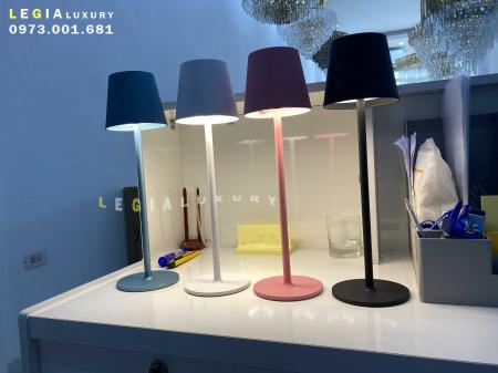  Đèn Bàn Cảm Ứng DB060T