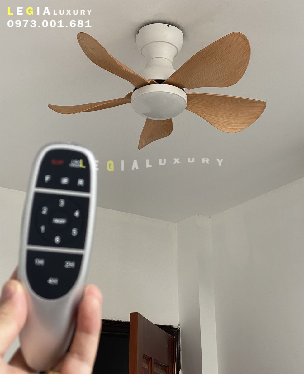 quat-tran-chung-cu-LGFAN650V