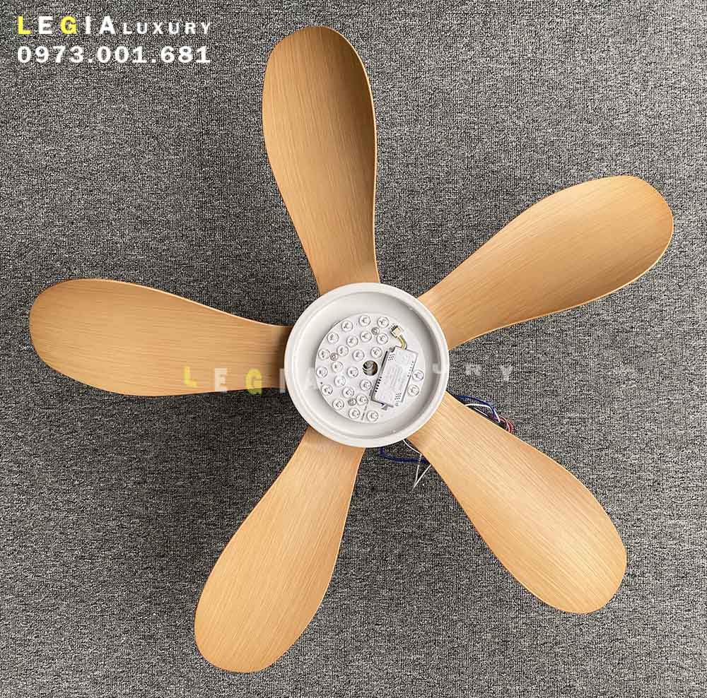 quat-tran-chung-cu-LGFAN650V