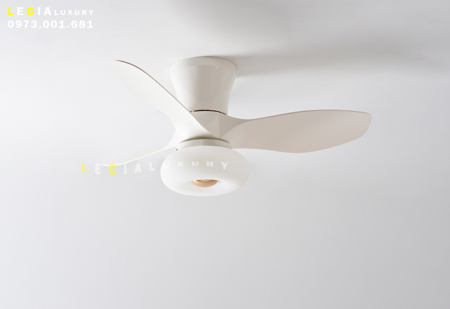 quat-tran-chung-cu-LGFAN657T