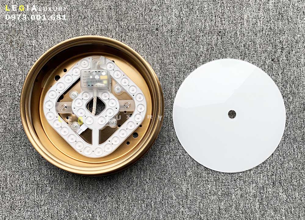 quat-tran-co-dien-LGFAN801